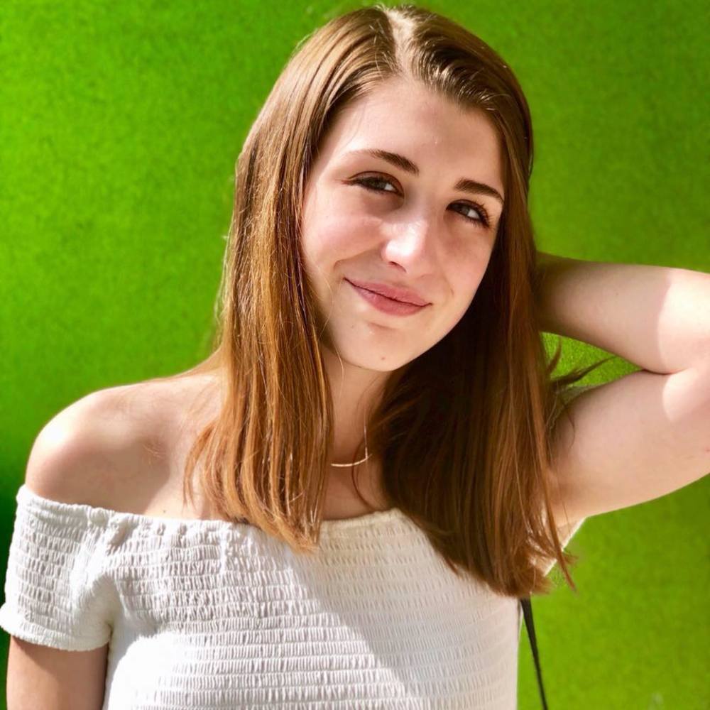 Meet your Posher, Julia